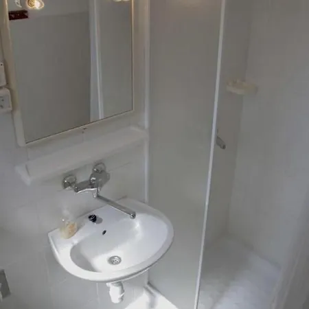 In With Seaview, Balcony, Wifi, Dishwasher Appartement