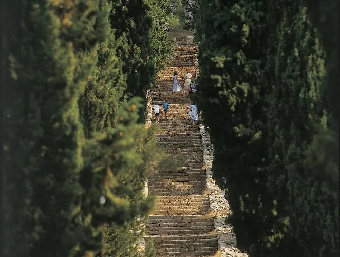 In With Seaview, Balcony, Wifi, Dishwasher 룸바르다